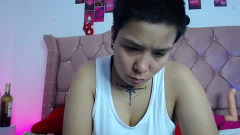 nat_evans8 online show from March 5, 2026, 4:19 am