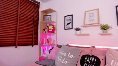 nata_villalobos online show from June 4, 2026, 1:33 am