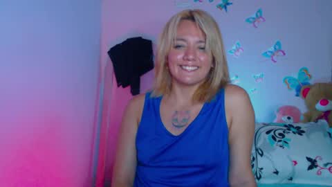 Snapshot of natalia_33 chatting on February 16, 2025, 7:04 am Natalia online show from February 16, 2025, 7:04 am