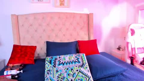 Natalia online show from November 19, 2025, 3:50 am