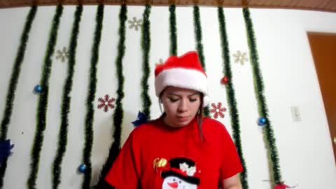 Natalia Walker online show from December 19, 2025, 12:56 pm