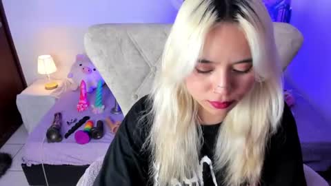 Nataliua Henao online show from July 22, 2026, 5:32 am