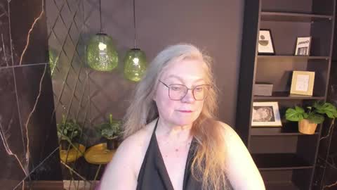 NataliCloud online show from May 14, 2026, 1:40 pm