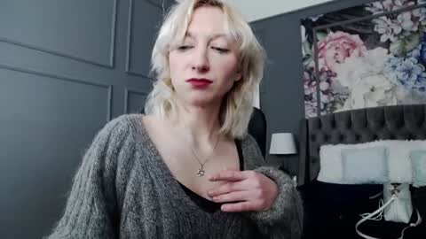 Natalie online show from December 2, 2024, 7:36 am