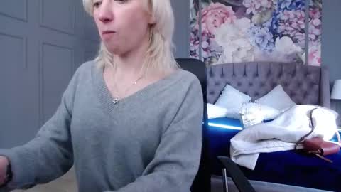 Natalie online show from February 14, 2025, 9:03 am