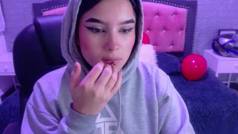 natalie  online show from February 17, 2026, 3:14 am