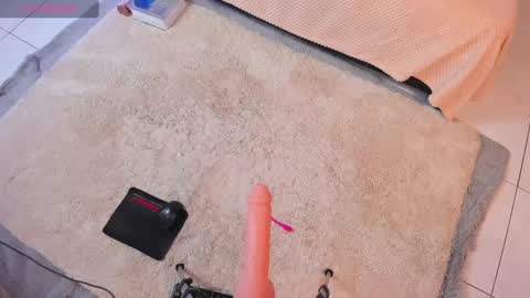 Snapshot of natalie_swetty chatting on December 4, 2024, 9:40 am Natalie online show from December 4, 2024, 9:40 am