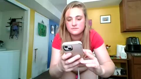 natalielynn4216 online show from May 30, 2026, 8:28 pm