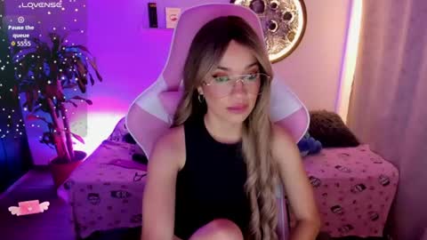 MissNatis online show from June 14, 2026, 1:58 am