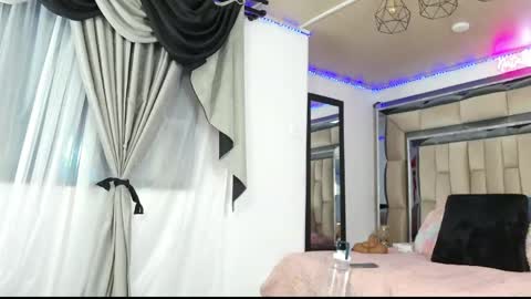 Snapshot of nataly_kydman chatting on April 21, 2026, 1:42 am Nataly Kydman online show from April 21, 2026, 1:42 am