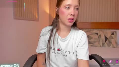 Snapshot of nataly_rodri chatting on November 30, 2025, 2:15 am Nataly online show from November 30, 2025, 2:15 am