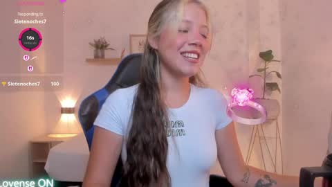 Snapshot of nataly_rodri chatting on May 26, 2026, 2:18 am Nataly online show from May 26, 2026, 2:18 am