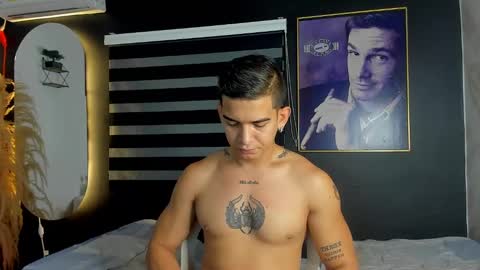 natan_77 online show from February 17, 2025, 11:23 am