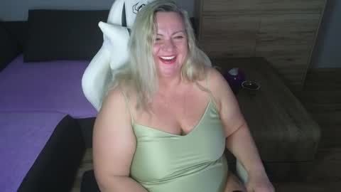 Snapshot of natascha1202 chatting on December 15, 2024, 11:20 pm Natalli online show from December 15, 2024, 11:20 pm