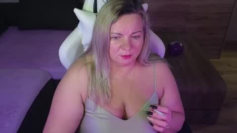 Snapshot of natascha1202 chatting on February 19, 2025, 8:31 pm Natalli online show from February 19, 2025, 8:31 pm