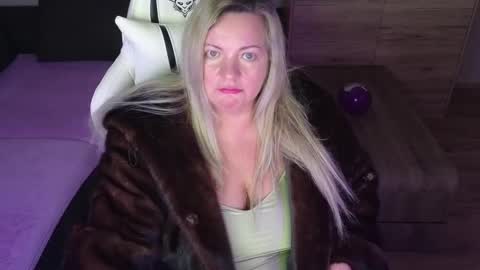 Snapshot of natascha1202 chatting on February 19, 2025, 11:36 pm Natalli online show from February 19, 2025, 11:36 pm