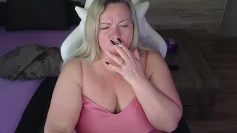 Snapshot of natascha1202 chatting on February 20, 2025, 8:17 am Natalli online show from February 20, 2025, 8:17 am