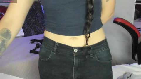 Snapshot of natasha__logan chatting on May 5, 2026, 4:09 am Natasha online show from May 5, 2026, 4:09 am