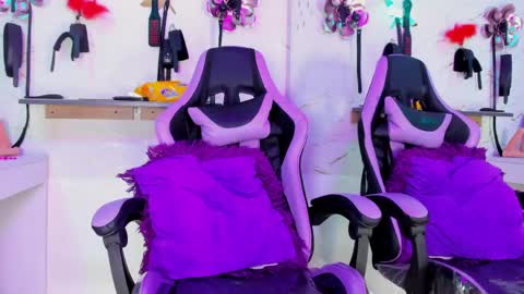 NATASHA online show from April 24, 2026, 11:18 pm