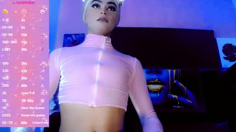 natasha_clifford online show from April 24, 2026, 7:38 pm
