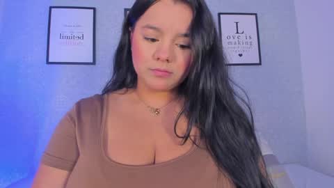 Snapshot of natasha_harpper chatting on May 18, 2026, 11:38 am Natasha online show from May 18, 2026, 11:38 am