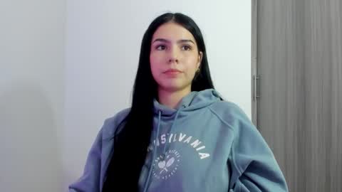 Natalia online show from October 8, 2025, 9:23 pm