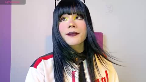 Natahsa  online show from September 23, 2025, 6:05 am