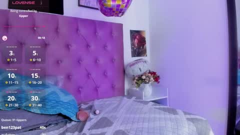 natasha_wishx online show from May 19, 2026, 1:56 am