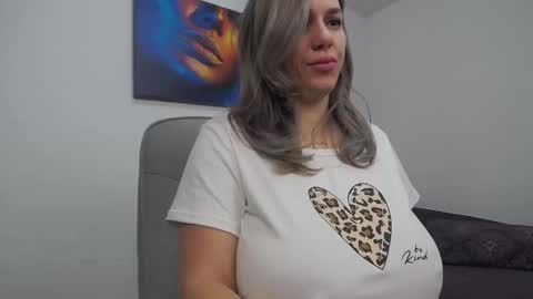 natashaboobs online show from February 7, 2025, 6:24 am