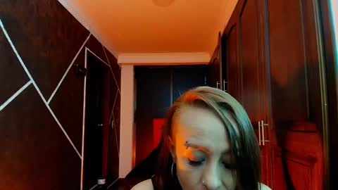 Snapshot of natashamason chatting on February 25, 2025, 11:41 am Natasha Mason online show from February 25, 2025, 11:41 am