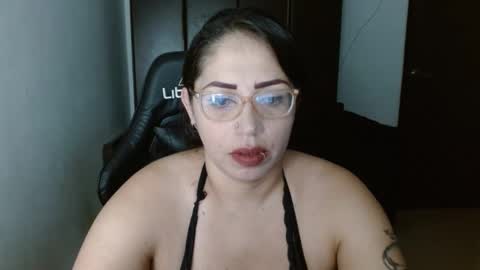 Natasha Smithe  online show from February 13, 2025, 12:32 pm