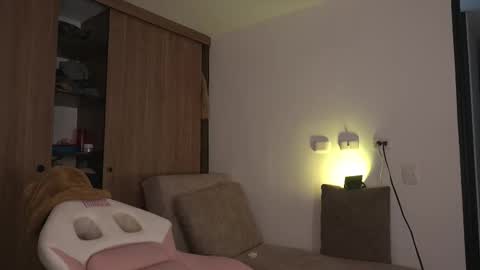 Natasha Independent model online show from January 18, 2026, 2:59 am