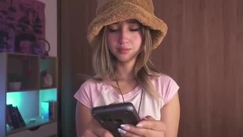 Snapshot of natasna1 chatting on March 31, 2026, 3:08 am Natasha Independent model online show from March 31, 2026, 3:08 am