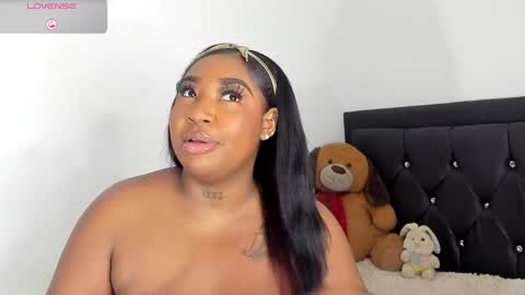 Snapshot of natassha_brown chatting on February 19, 2025, 2:55 am Natassha online show from February 19, 2025, 2:55 am