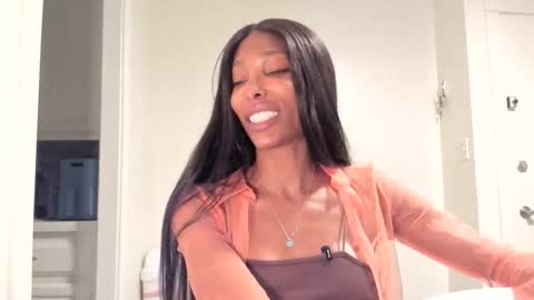 Natassia Dreams online show from February 10, 2026, 2:15 am