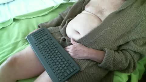 nate1x online show from January 8, 2025, 6:52 pm