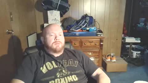 Snapshot of nate_b99 chatting on December 21, 2025, 1:57 am Nate online show from December 21, 2025, 1:57 am