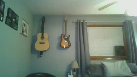 Snapshot of nateemkow chatting on February 18, 2025, 1:43 am lombardIL online show from February 18, 2025, 1:43 am