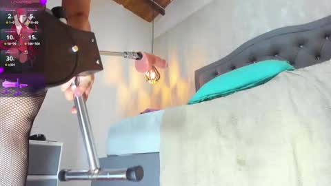 N A T H A L I A online show from March 8, 2025, 7:31 pm