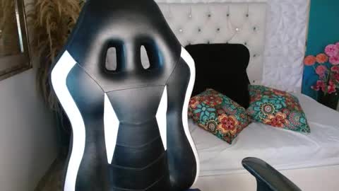 nathaliasweet_1_ online show from September 16, 2025, 2:40 pm