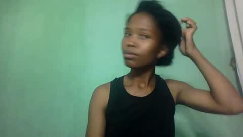 Snapshot of nathalie004 chatting on October 10, 2025, 7:18 am nathalie004 online show from October 10, 2025, 7:18 am