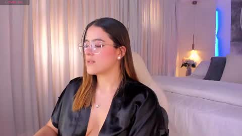 NATHALIE online show from July 28, 2026, 4:39 pm