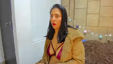 nathaly_clark online show from November 18, 2025, 2:50 am