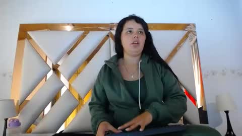 Nathaly sweet online show from February 24, 2026, 12:58 pm