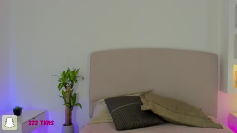 NATHALY  online show from March 3, 2026, 10:43 am