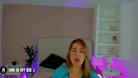 NATHALY  online show from May 8, 2026, 10:42 am