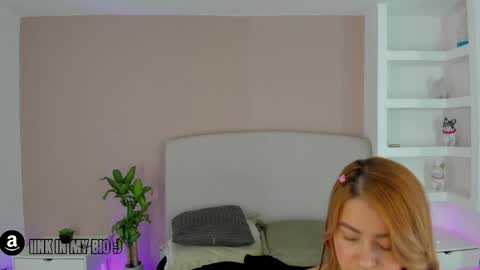 NATHALY  online show from May 23, 2026, 10:41 am