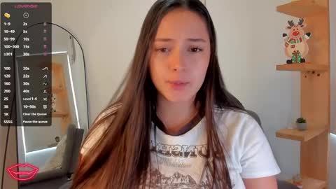 nathalyxx_ online show from December 12, 2024, 2:22 pm