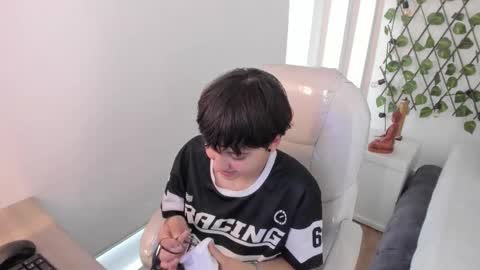 nathalyy_ds online show from November 26, 2025, 7:04 pm