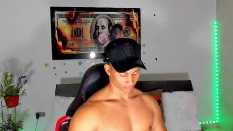 Snapshot of nathan_sexy247 chatting on May 2, 2026, 3:11 am Nathan online show from May 2, 2026, 3:11 am